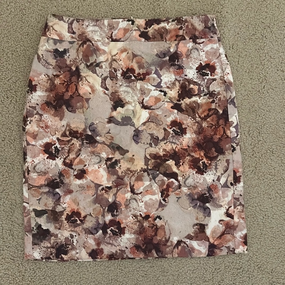 Anne Taylor Floral Pencil Skirt